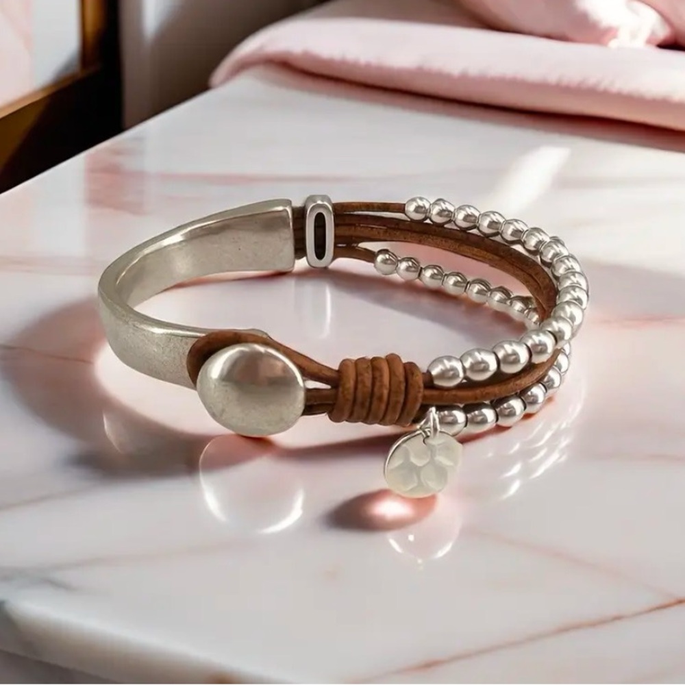 NIB Boho Double Layer Faux Leather Silver/Bead Rope Accent Bracelet. OS